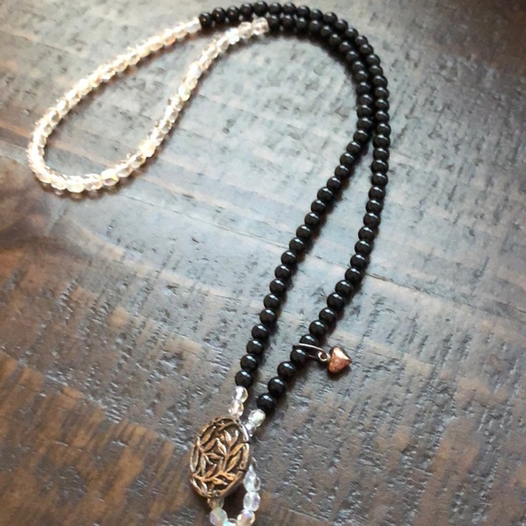 Jewelry - Handmade beaded necklace with pendant